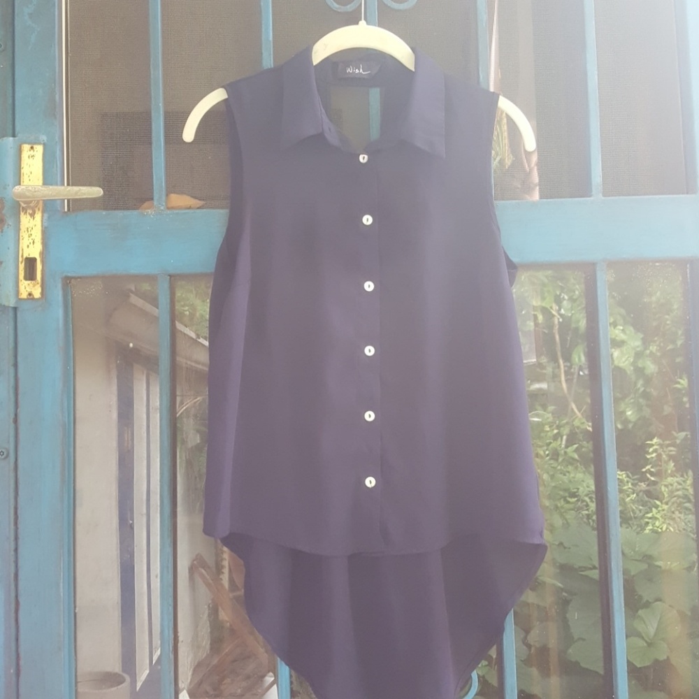*sale* Wish | cut-out| high-low| sleeveless blouse